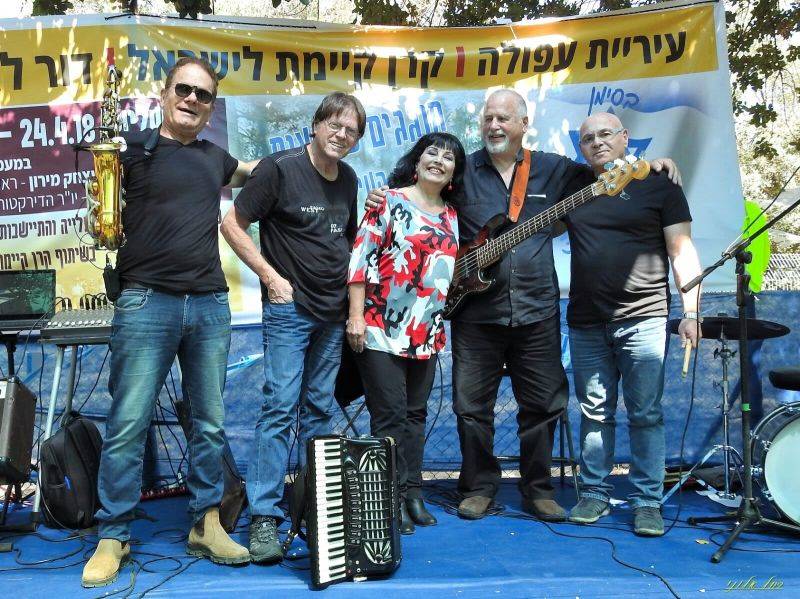 יוסי לב בערב שירה בציבור